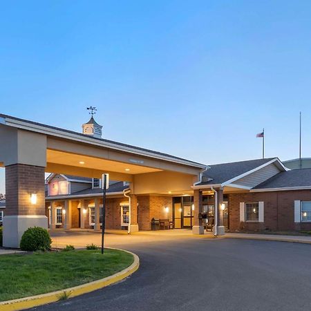Best Western Plus Steeplegate Inn Davenport Bagian luar foto